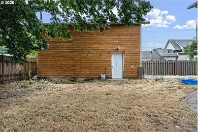 340 N 7th St, Harrisburg, OR 97446 - Photo 30