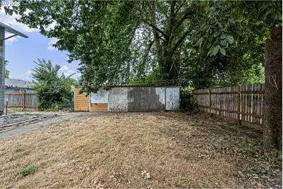 340 N 7th St, Harrisburg, OR 97446 - Photo 28