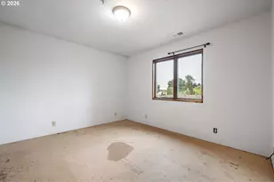 340 N 7th St, Harrisburg, OR 97446 - Photo 22