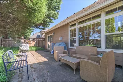 2610 Crowther Dr, Eugene, OR 97404 - Photo 38