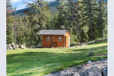 62730 Hurricane Creek Rd, Joseph, OR 97846 - Photo 12