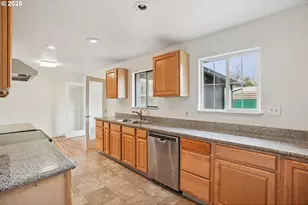 4907 SE 113th Ave, Portland, OR 97266 - Photo 12