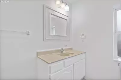 860 SW 10th St, Lincoln City, OR 97367 - Photo 28