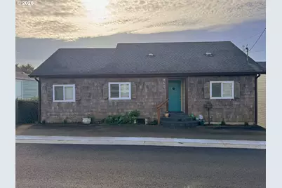 860 SW 10th St, Lincoln City, OR 97367 - Photo 2