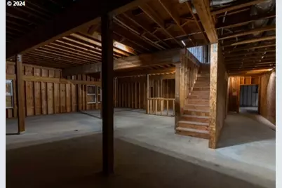 15990 SW 133rd Ave, Portland, OR 97224 - Photo 16