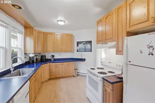 428 NW 12th St, Corvallis, OR 97330 - Photo 16