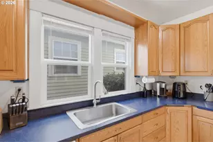 428 NW 12th St, Corvallis, OR 97330 - Photo 14