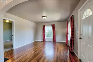 318 E 13th St, The Dalles, OR 97058 - Photo 6