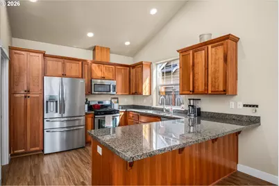 4155 Stellar Way, Springfield, OR 97478 - Photo 14