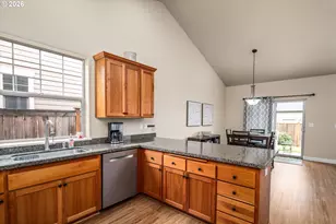 4155 Stellar Way, Springfield, OR 97478 - Photo 18