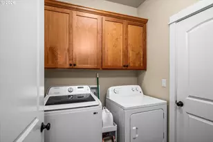 4155 Stellar Way, Springfield, OR 97478 - Photo 30