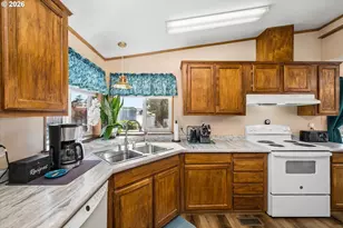 5335 Main St, Springfield, OR 97478 - Photo 8