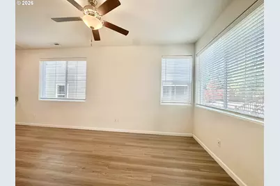 64 NE 134th Pl, Portland, OR 97230 - Photo 6