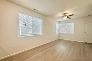 64 NE 134th Pl, Portland, OR 97230 - Photo 4