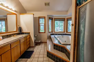 2660 Bowmont Dr, Eugene, OR 97405 - Photo 28