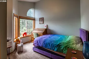 2660 Bowmont Dr, Eugene, OR 97405 - Photo 26