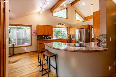 2660 Bowmont Dr, Eugene, OR 97405 - Photo 18