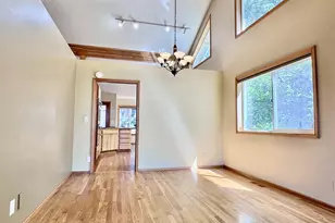 2660 Bowmont Dr, Eugene, OR 97405 - Photo 10
