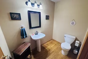 2660 Bowmont Dr, Eugene, OR 97405 - Photo 10