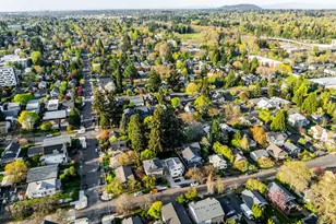 1925 SE Sherrett St, Portland, OR 97202 - Photo 36