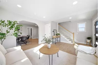 1925 SE Sherrett St, Portland, OR 97202 - Photo 6