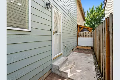 6127 SE 141st Ave, Portland, OR 97236 - Photo 32