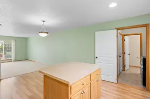 6127 SE 141st Ave, Portland, OR 97236 - Photo 14