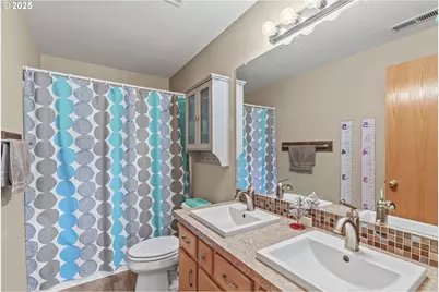 104 Westminster Dr, Kelso, WA 98626 - Photo 26