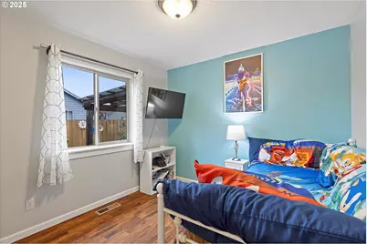 723 N 7th St, Carlton, OR 97111 - Photo 14