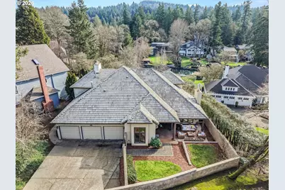 17282 Lake Haven Dr, Lake Oswego, OR 97035 - Photo 2