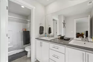 8815 SW Mohegan Ln, Tualatin, OR 97062 - Photo 28