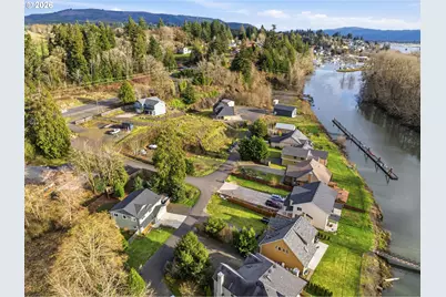 26 Marina Dr, Cathlamet, WA 98612 - Photo 4
