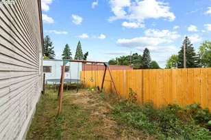 11625 SE Washington St, Portland, OR 97216 - Photo 40