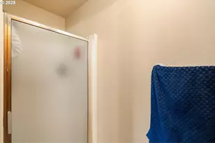 11625 SE Washington St, Portland, OR 97216 - Photo 28