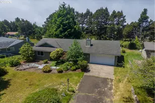 2520 S Crestline Dr, Waldport, OR 97394 - Photo 2