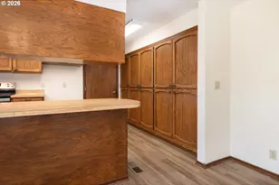 2520 S Crestline Dr, Waldport, OR 97394 - Photo 12