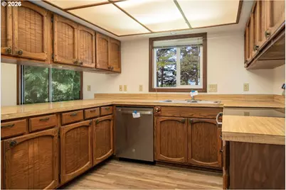 2520 S Crestline Dr, Waldport, OR 97394 - Photo 10