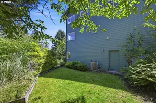 3335 Bentley Ave, Eugene, OR 97405 - Photo 38