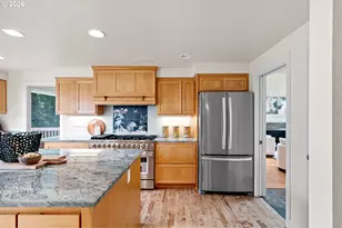 3335 Bentley Ave, Eugene, OR 97405 - Photo 14