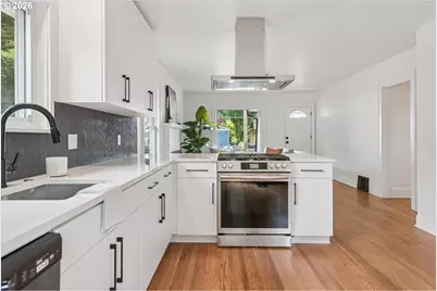 4803 NE 101st Ave, Portland, OR 97220 - Photo 10