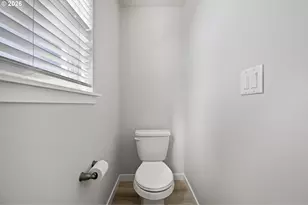 2452 W 9th Ave, Junction City, OR 97448 - Photo 30