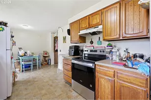 920 Echo Hollow Rd, Eugene, OR 97402 - Photo 14