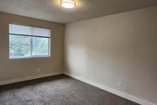 1725 Salishan St, Salem, OR 97302 - Photo 10