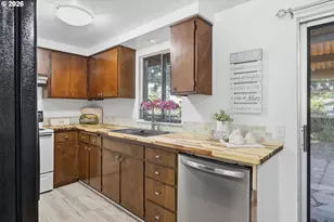 2250 W Irwin Way, Eugene, OR 97402 - Photo 14