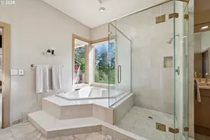 24400 SW Valley View Rd, West Linn, OR 97068 - Photo 18
