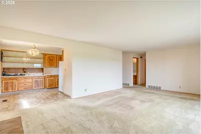 615 SW Isaac Ln, Pendleton, OR 97801 - Photo 6