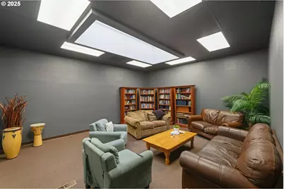 340 Central, Coos Bay, OR 97420 - Photo 10