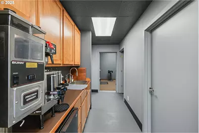 340 Central, Coos Bay, OR 97420 - Photo 8