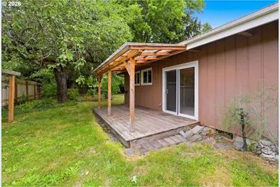 1430 Barton St, Eugene, OR 97404 - Photo 16