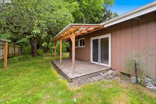 1430 Barton St, Eugene, OR 97404 - Photo 16
